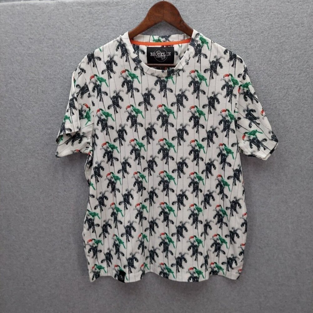 Brooklyn Standard Men’s Size Large T-Shirt Palm Trees/Toucans-EUC